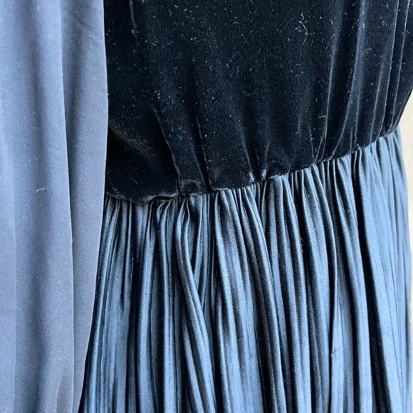 Alice & Olivia - Picture 7 of 16